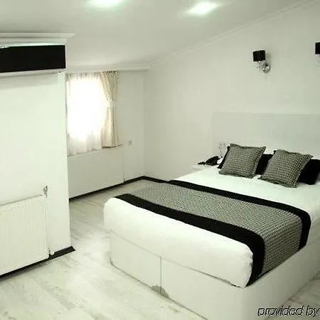 Aparthotel Royal Pera Taksim 3*