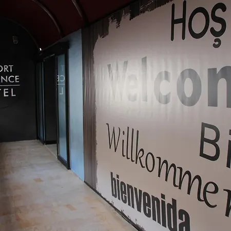 Airport Aparthotel 3*