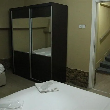 Aparthotel A'la House