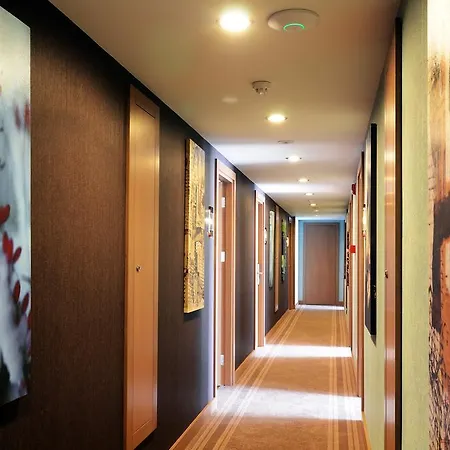 Listana Hotel 4*