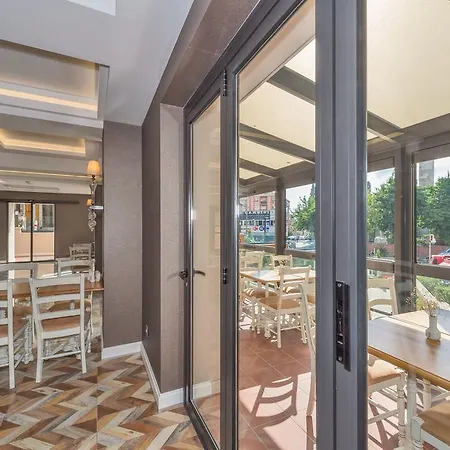Hanna Hotel 3*