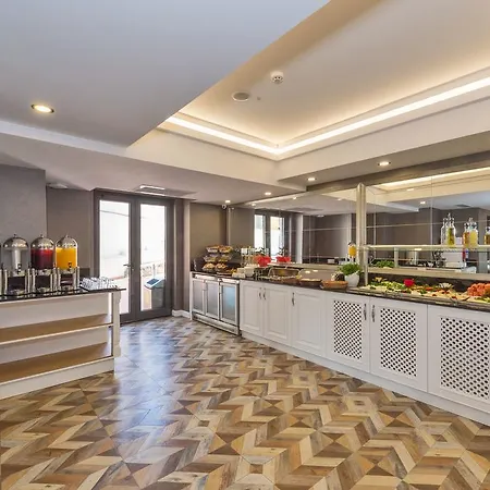 Hanna Hotel 3*