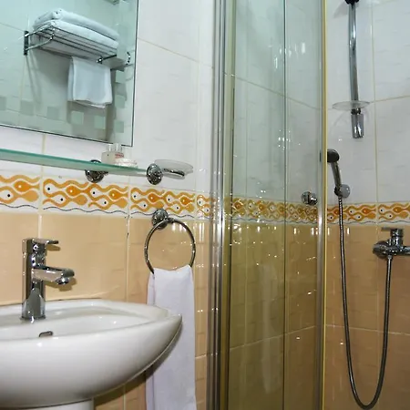 Ξενοδοχείο May Hotel Istanbul 3*