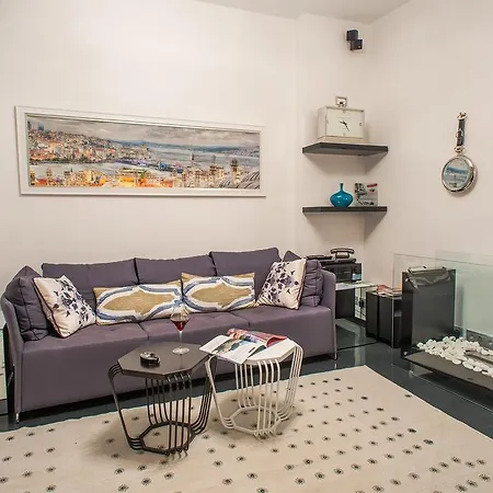 Irini Seaview House