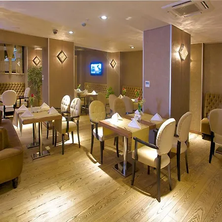 Momento - Special Category Hotel