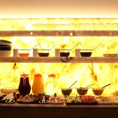 The Pera Hotel 3*