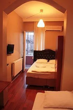 Nobel Hostel *