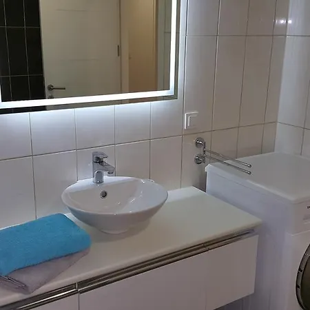 Akbati Akkoza Apartment