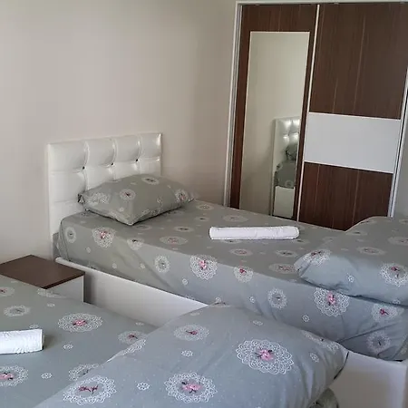 Akbati Akkoza Apartment *