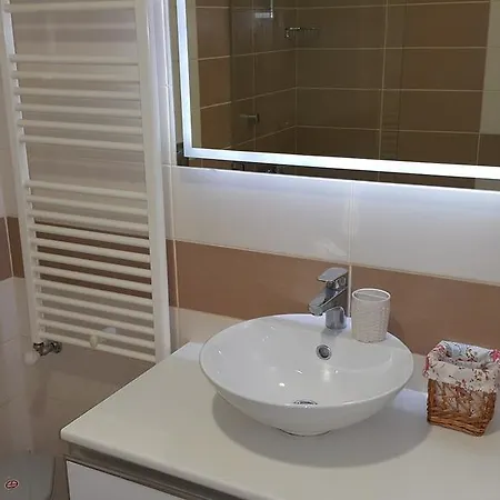 Apartment Akbati Akkoza