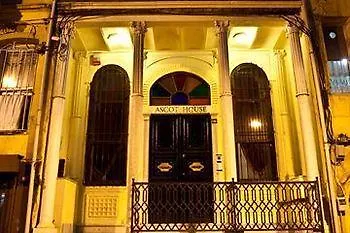 Ascot House Apartment