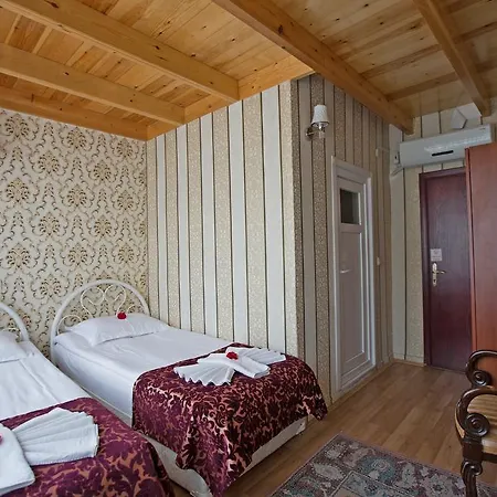 Sirkeci Emek Hotel 2*