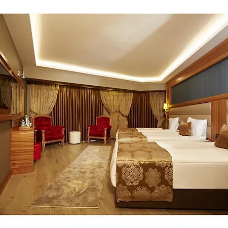 Ilkbal Deluxe &spa 4* איסטמבול