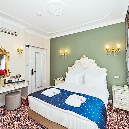 By Murat Crown Taksim Hotel 3*