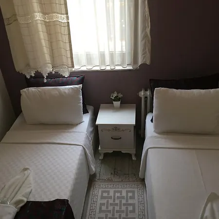 Esra Sultan Petrol 3* Istanbul