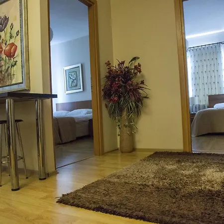 Airport Aparthotel