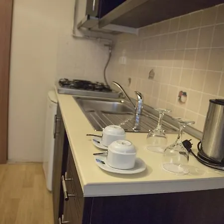 Airport Aparthotel