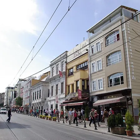 Star Holiday Hotel 3*