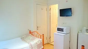 Finch Hotel