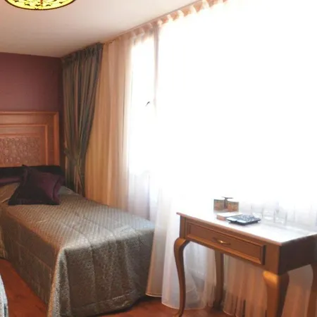 Hotel Merial Sultanahmet 3*
