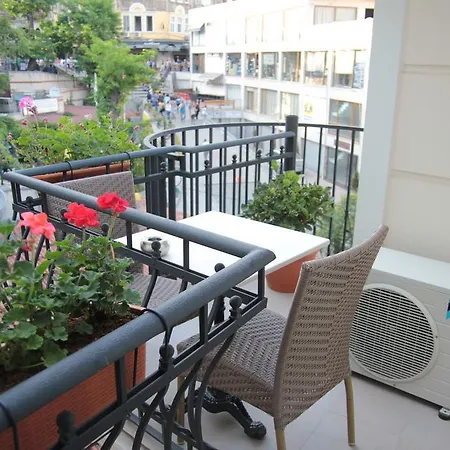 Aparthotel Art Nouveau Galata 3*