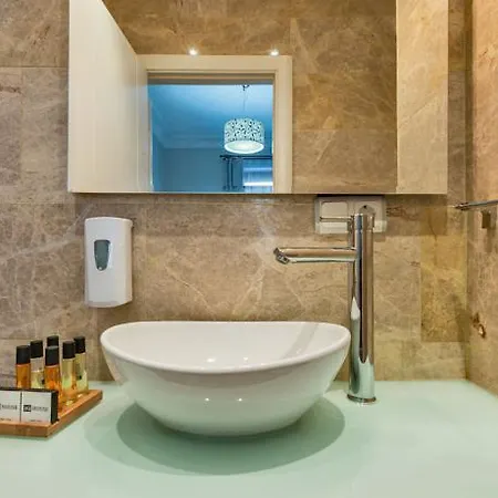 Aparthotel Iq Mis 3*