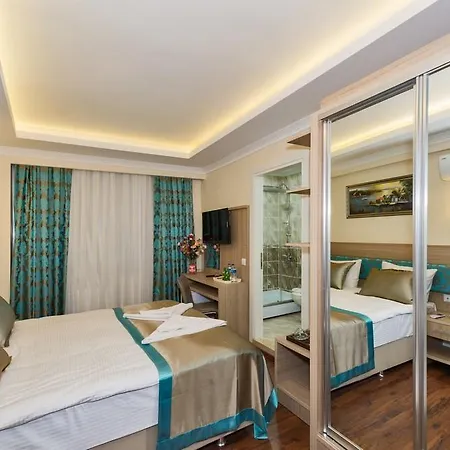 Le Premier House Apart-hotel