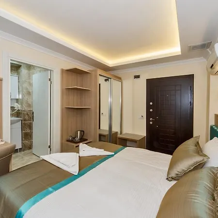 Apart-hotel Le Premier House 2*