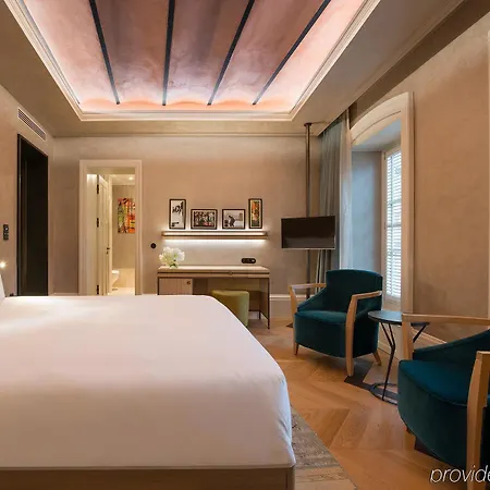 Hotel Karakoy 4*