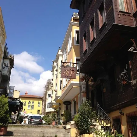 Alp Szálloda 3*