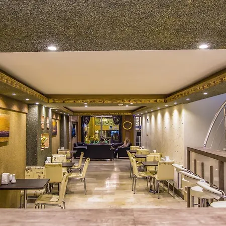 Berlin Nisantasi Hotel 3*