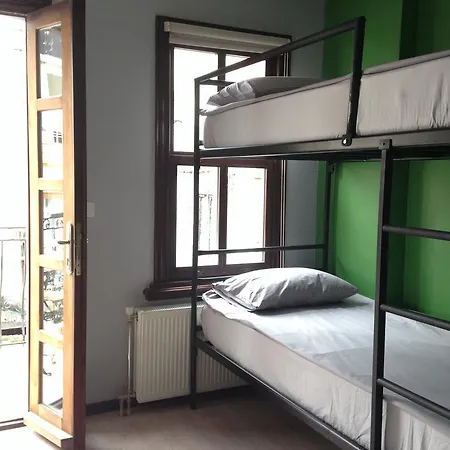The Hub Hostel *