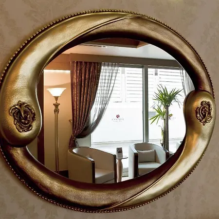 Ramada By Wyndham Asia Otel
