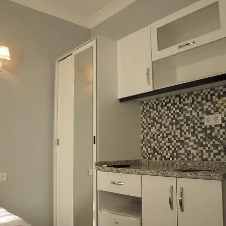 Sunrise Apartment *