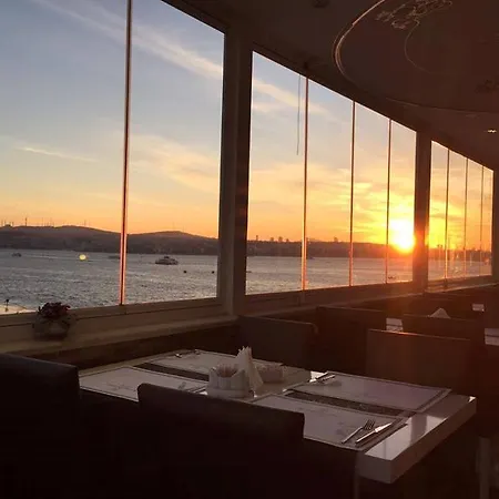 Karakoy Port Стамбул