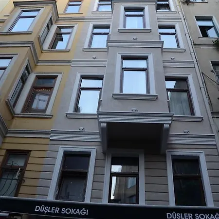 Konak Residence Suites *