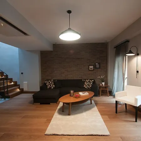 Aparthotel La Casa Pera Suites