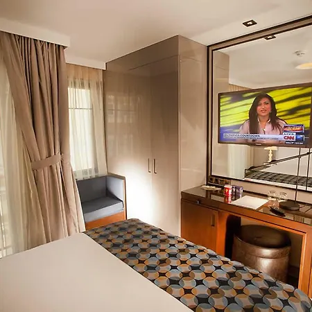 Hotel La 4*