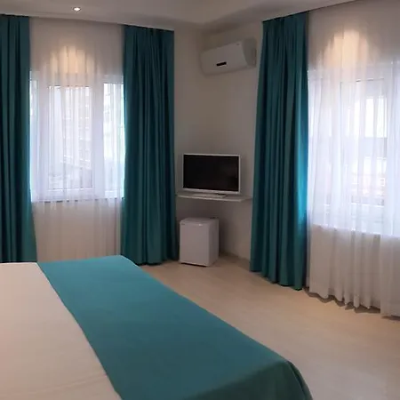 Hotel Payidar 2*