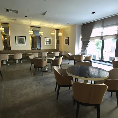 فندق Inside Sisli 4*