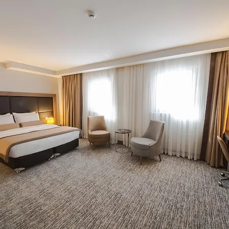 فندق Inside Sisli 4*