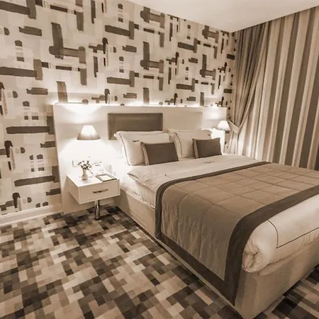 Hotel Mayi