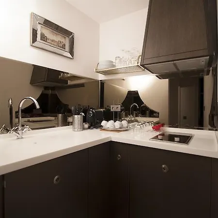 Apartment Urban Homes *