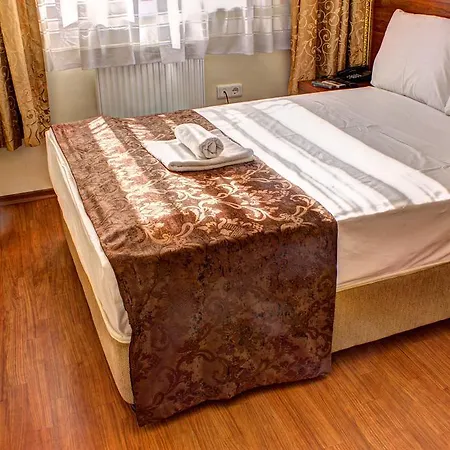 Hotel Real Life 2*