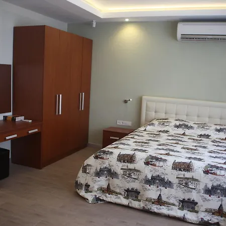 Apartment Honey House