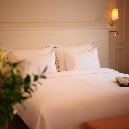Ξενοδοχείο Corinne Art & Boutique 4*