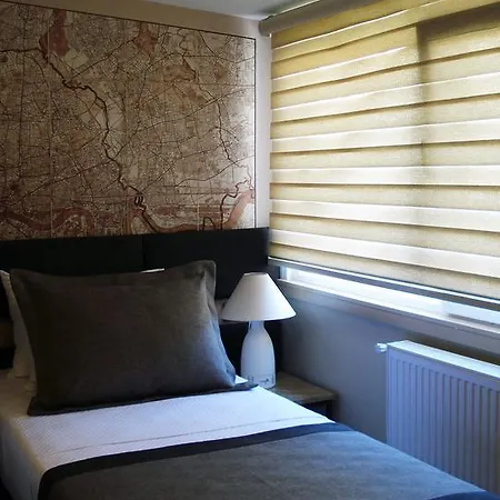 Hotel Maproom 3*