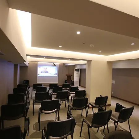 Отель Grand Washington 4*