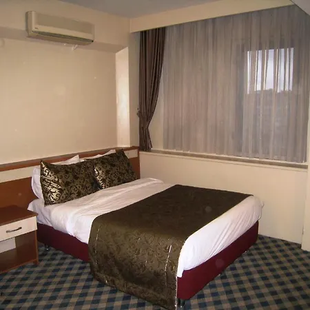 Hotel City Hotel