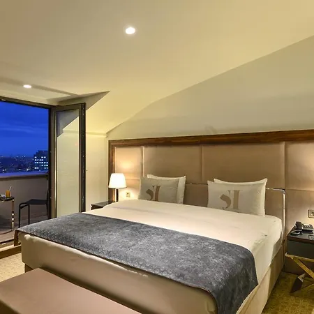 فندق Inside Sisli 4*